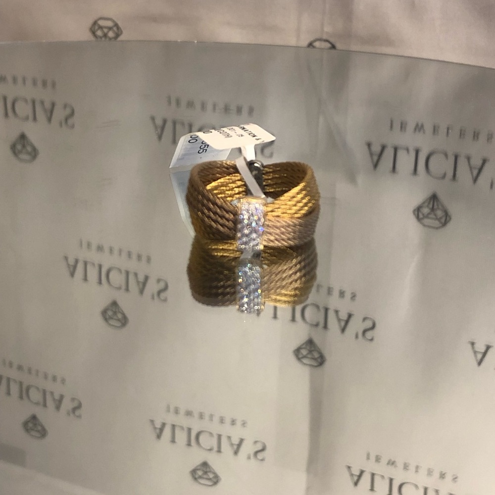 Alor Ring with Diamonds - Picture 7 of 9
